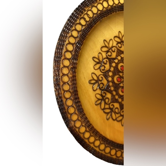 Unique Hand Carved -Polish Wooden Multi Floral Plate Dark Rim- 8.5” - Picture 3 of 7